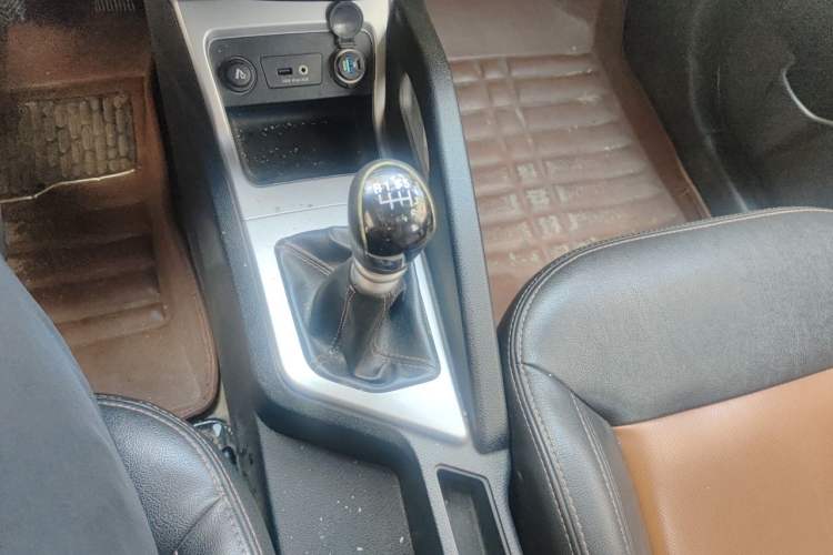 Used JAC Group Refine S3 2014 1.5L Manual Luxury Smart Model Gear Lever