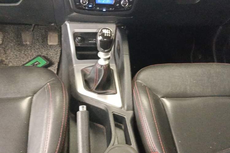 Used JAC Group Refine S3 2014 1.5L Manual Luxury Smart Model Gear Lever