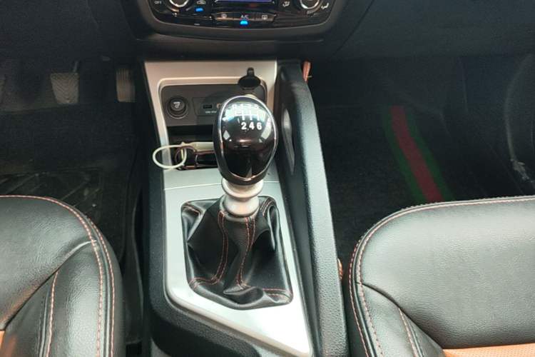 Used JAC Group Refine S3 2014 1.5L Manual Luxury Smart Model Gear Lever