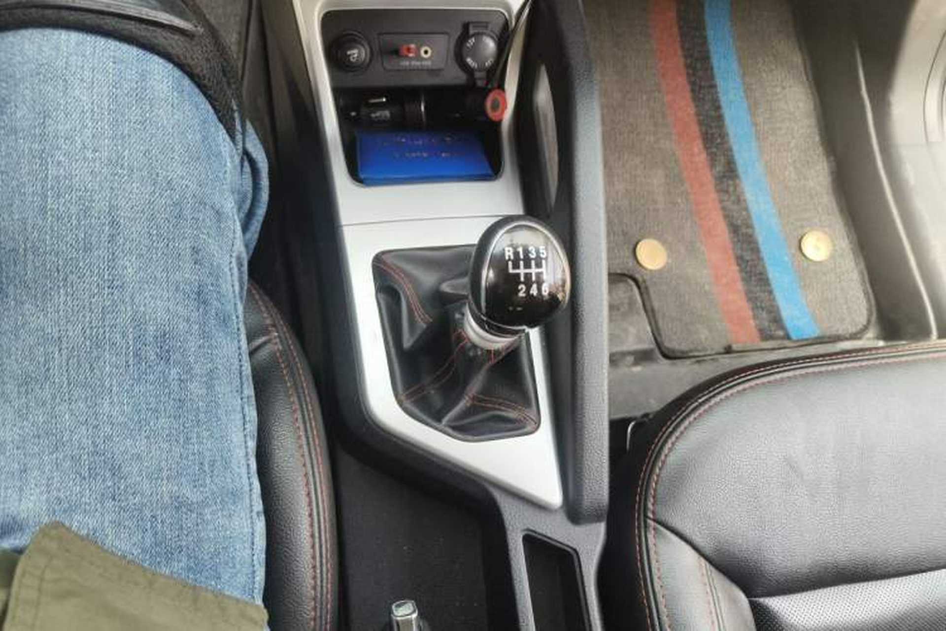 Used JAC Group Refine S3 2014 1.5L Manual Luxury Smart Model Gear Lever