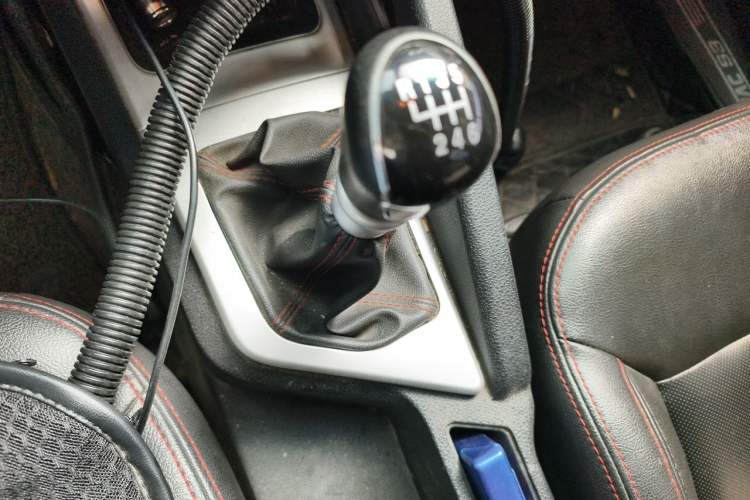 Used JAC Group Refine S3 2014 1.5L Manual Luxury Smart Model Gear Lever
