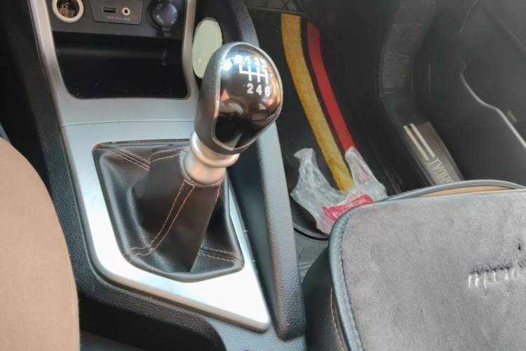 Used JAC Group Refine S3 2014 1.5L Manual Luxury Smart Model Gear Lever