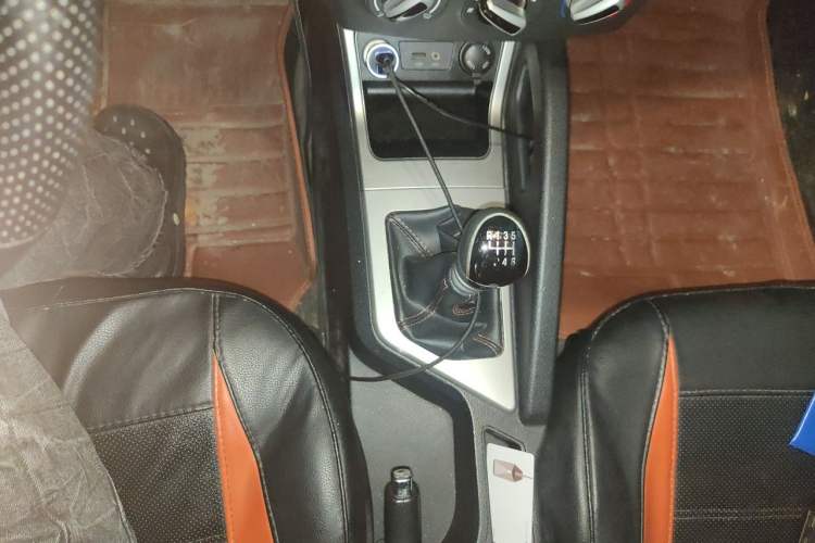 Used JAC Group Refine S3 2014 1.5L Manual Luxury Model Gear Lever