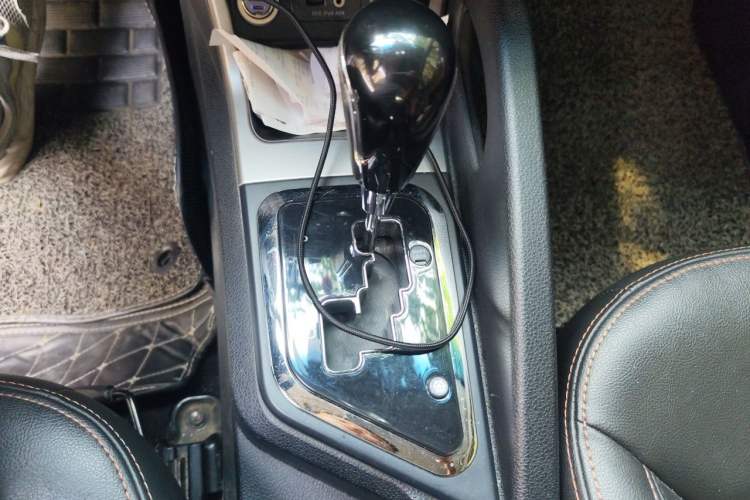 Used JAC Group Refine S3 2014 1.5L CVT Luxury Smart Model Gear Lever