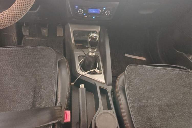 Used JAC Group Refine S3 2014 1.5L Manual Luxury Smart Model Gear Lever
