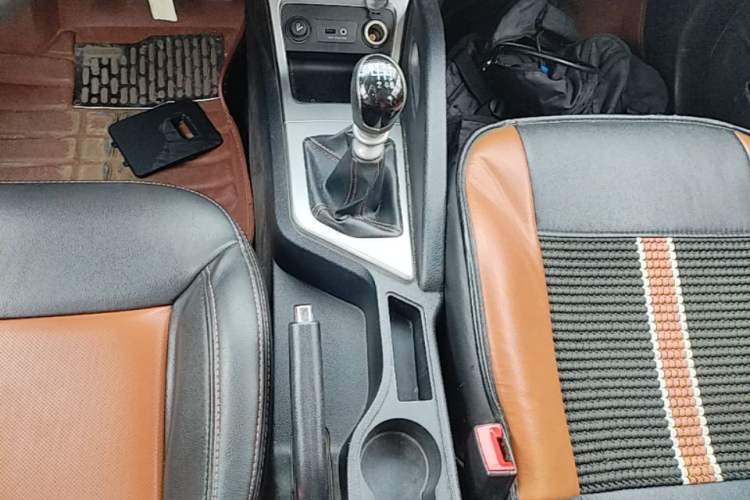 Used JAC Group Refine S3 2014 1.5L Manual Luxury Smart Model Gear Lever