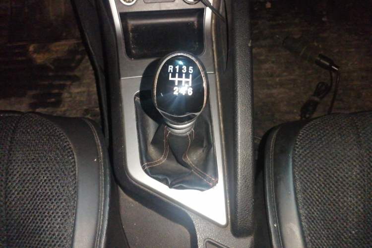 Used JAC Group Refine S3 2014 1.5L Manual Luxury Smart Model Gear Lever