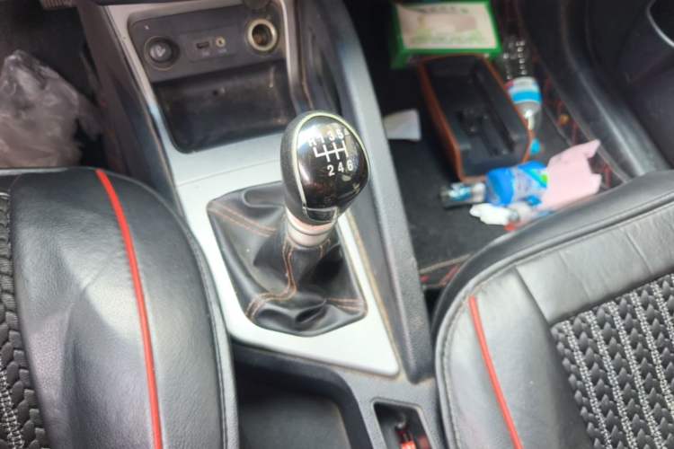 Used JAC Group Refine S3 2014 1.5L Manual Luxury Model Gear Lever