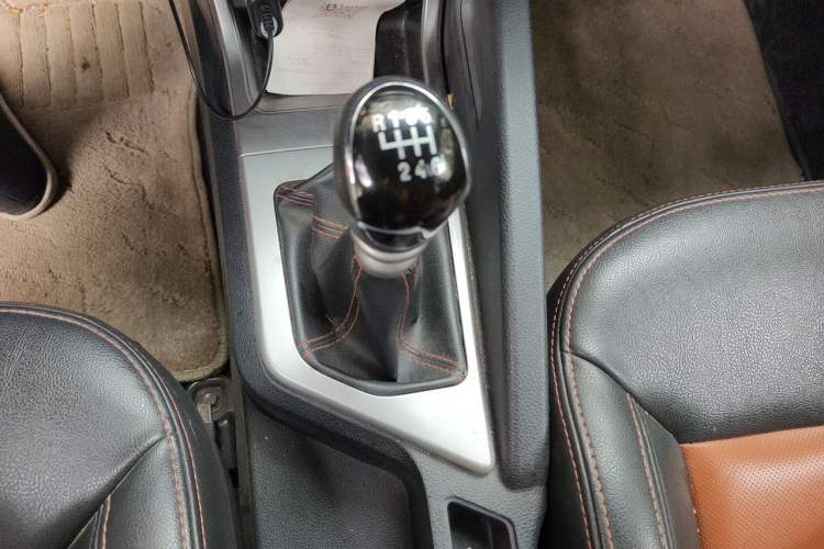 Used JAC Group Refine S3 2014 1.5L Manual Luxury Smart Model Gear Lever