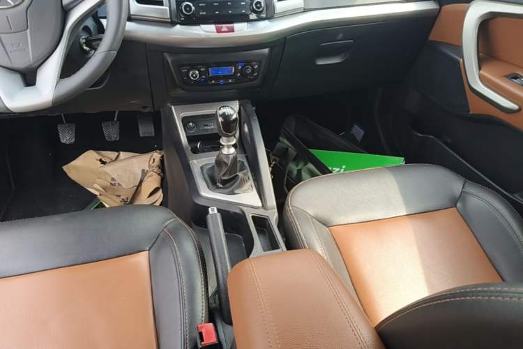 Used JAC Group Refine S3 2014 1.5L Manual Luxury Smart Model Gear Lever
