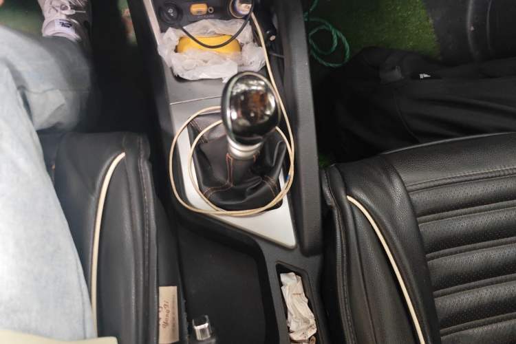 Used JAC Group Refine S3 2014 1.5L Manual Luxury Smart Model Gear Lever