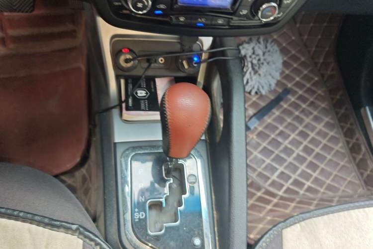 Used JAC Group Refine S3 2014 1.5L CVT Luxury Smart Model Gear Lever
