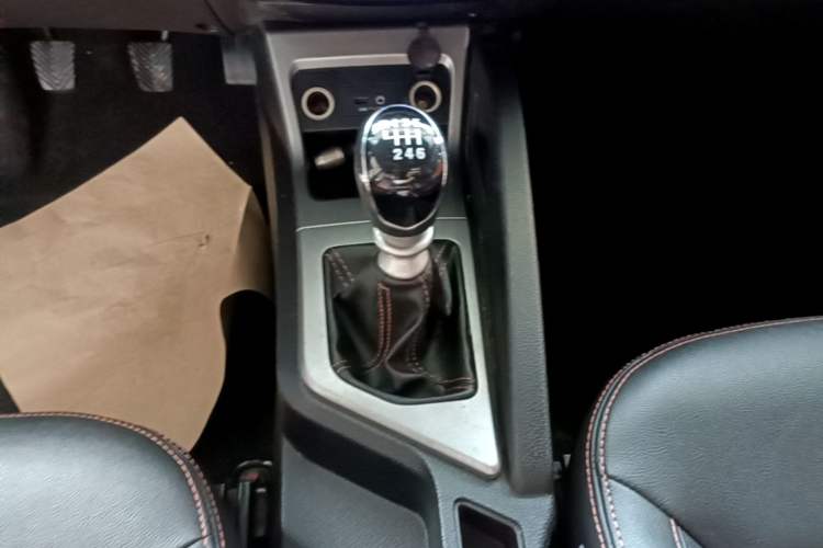 Used JAC Group Refine S3 2014 1.5L Manual Luxury Smart Model Gear Lever