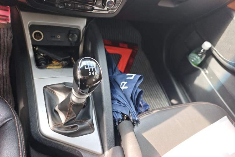 Used JAC Group Refine S3 2014 1.5L Manual Luxury Smart Model Gear Lever