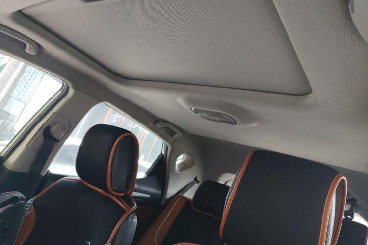 Used JAC Group Refine S3 2014 1.5L CVT Luxury Smart Model Headliner