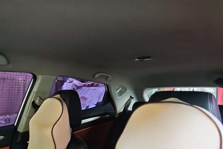 Used JAC Group Refine S3 2014 1.5L CVT Luxury Smart Model Headliner