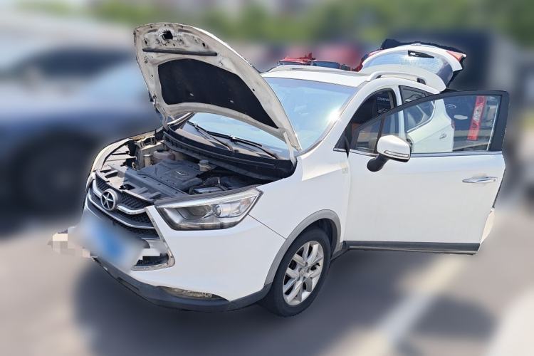 Used JAC Group Refine S3 2014 1.5L CVT Luxury Smart Model Guazi used car, China used car export, Used car for sale, Used  cars, Cheapest cars for sale