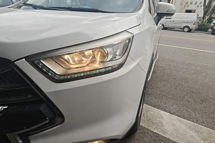 Used JAC Group Refine S3 2014 1.5L Manual Luxury Smart Model Left Front Headlight