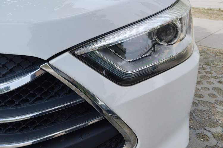Used JAC Group Refine S3 2014 1.5L Manual Luxury Smart Model Left Front Headlight