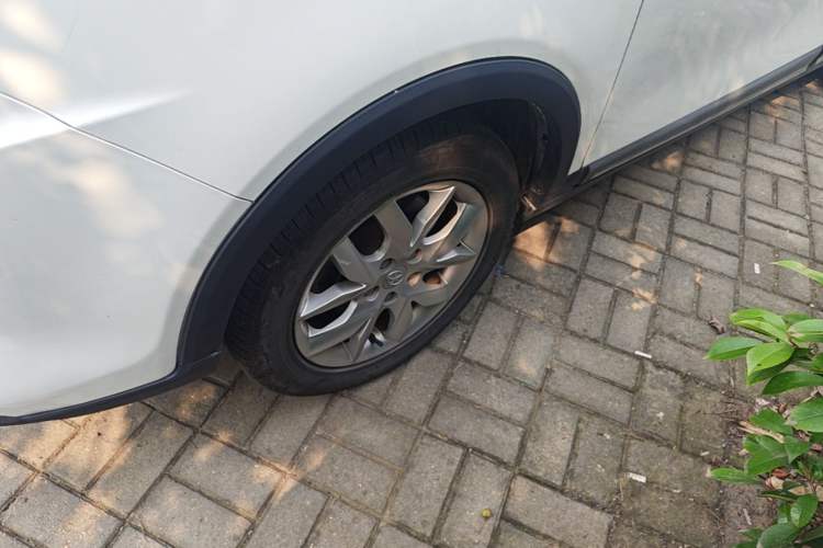 Used JAC Group Refine S3 2014 1.5L CVT Luxury Smart Model Left Front Wheel Hub