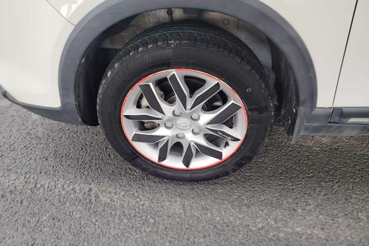 Used JAC Group Refine S3 2014 1.5L Manual Luxury Model Left Front Wheel Hub