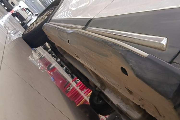 Used JAC Group Refine S3 2014 1.5L Manual Luxury Smart Model Left Side Sill