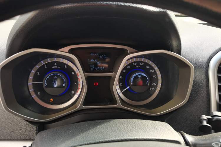 Used JAC Group Refine S3 2014 1.5L Manual Luxury Model Odometer Close Up