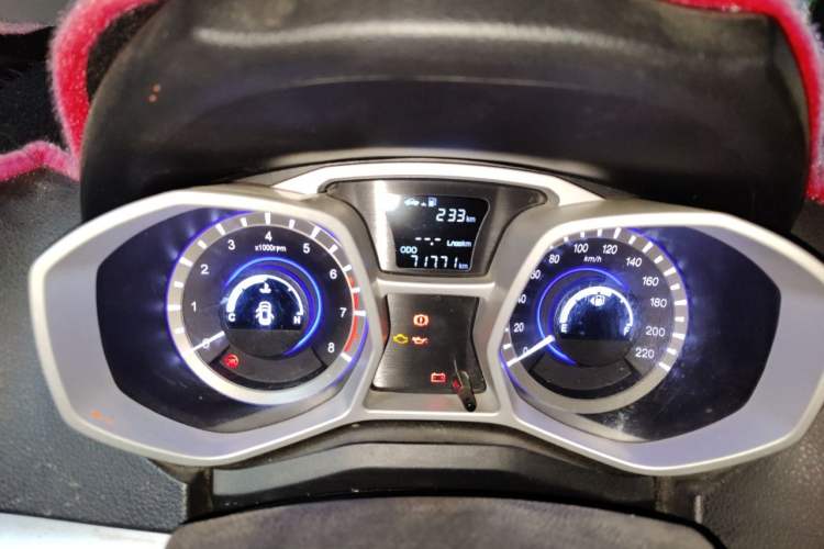 Used JAC Group Refine S3 2014 1.5L Manual Luxury Smart Model Odometer Close Up