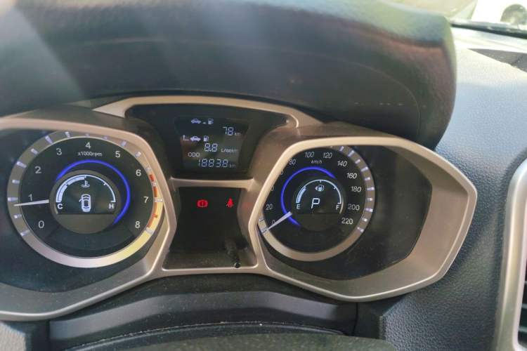 Used JAC Group Refine S3 2014 1.5L CVT Luxury Smart Model Odometer Close Up
