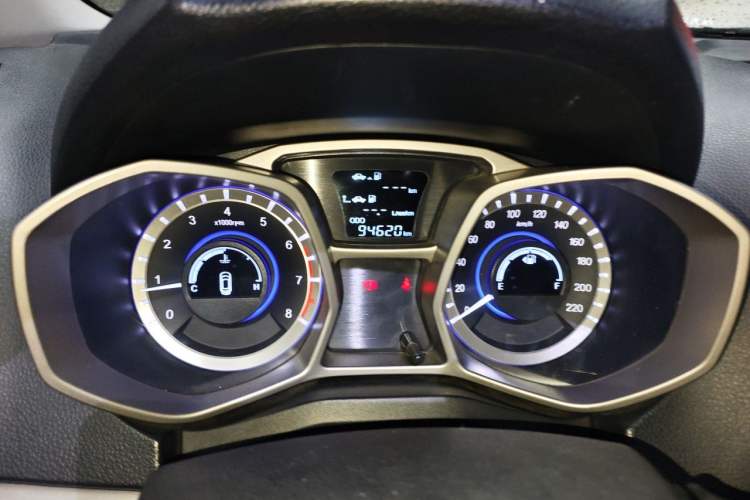 Used JAC Group Refine S3 2014 1.5L Manual Luxury Smart Model Odometer Close Up
