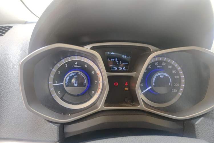 Used JAC Group Refine S3 2014 1.5L Manual Luxury Smart Model Odometer Close Up