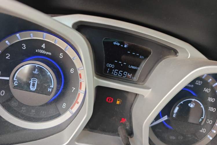 Used JAC Group Refine S3 2014 1.5L Manual Luxury Smart Model Odometer Close Up