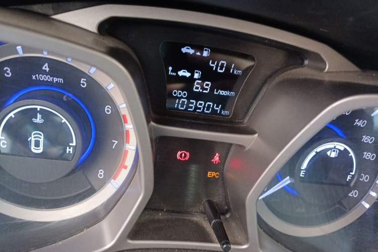 Used JAC Group Refine S3 2014 1.5L Manual Luxury Smart Model Odometer Close Up