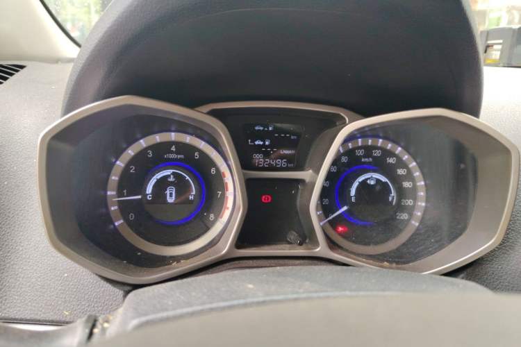 Used JAC Group Refine S3 2014 1.5L Manual Luxury Smart Model Odometer Close Up