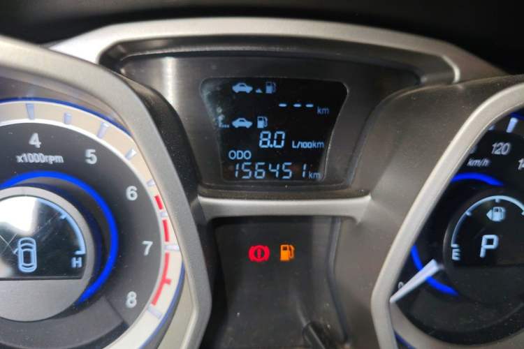 Used JAC Group Refine S3 2014 1.5L CVT Luxury Smart Model Odometer Close Up