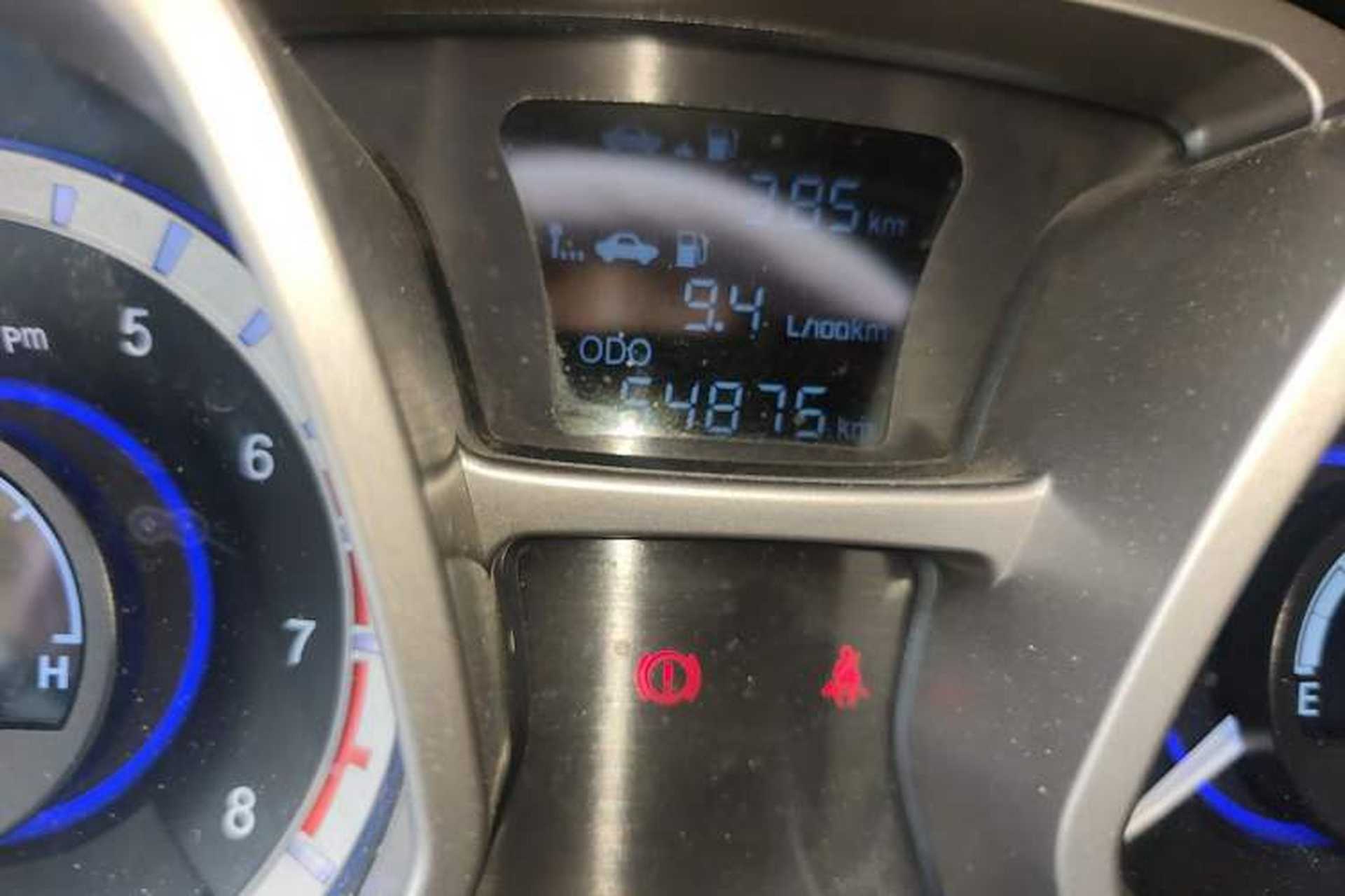 Used JAC Group Refine S3 2014 1.5L CVT Luxury Version Odometer Close Up