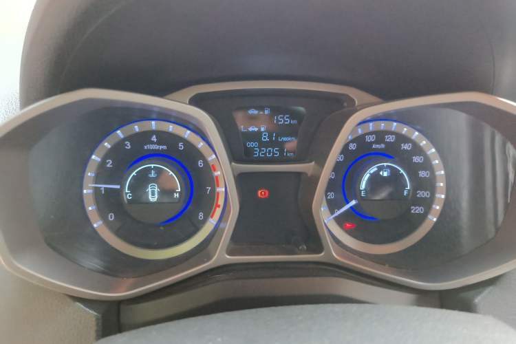 Used JAC Group Refine S3 2014 1.5L Manual Luxury Smart Model Odometer Close Up