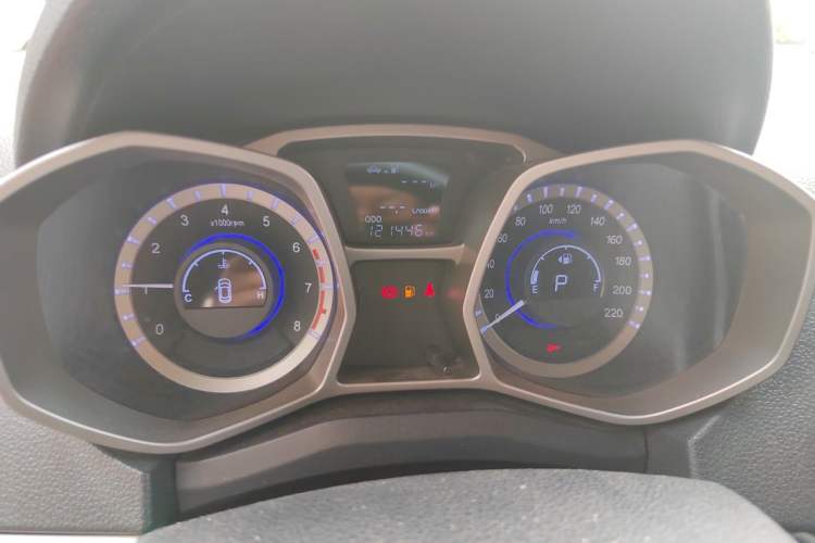 Used JAC Group Refine S3 2014 1.5L CVT Luxury Smart Model Odometer Close Up