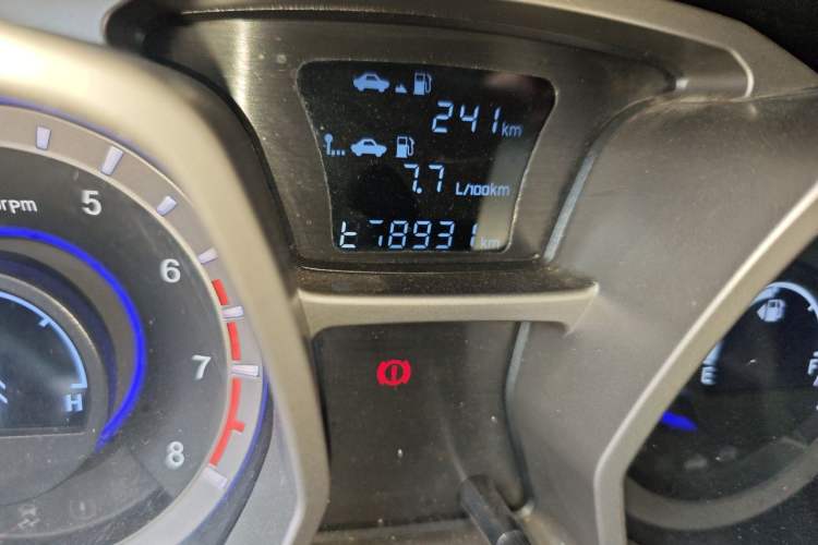 Used JAC Group Refine S3 2014 1.5L Manual Luxury Smart Model Odometer Close Up
