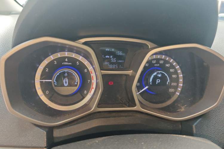 Used JAC Group Refine S3 2014 1.5L CVT Luxury Smart Model Odometer Close Up