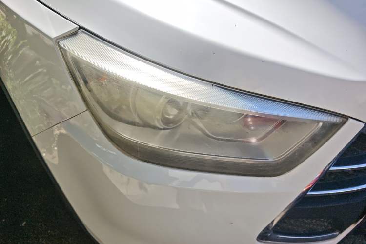 Used JAC Group Refine S3 2014 1.5L CVT Luxury Smart Model Right Front Headlight