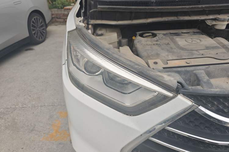 Used JAC Group Refine S3 2014 1.5L Manual Luxury Model Right Front Headlight