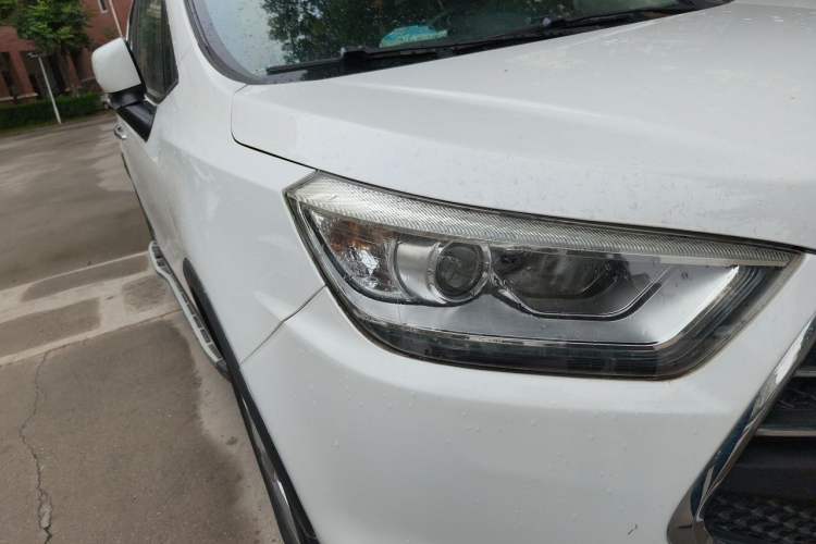 Used JAC Group Refine S3 2014 1.5L Manual Luxury Smart Model Right Front Headlight