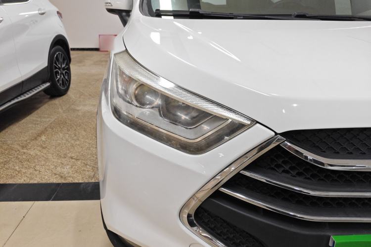 Used JAC Group Refine S3 2014 1.5L Manual Luxury Model Right Front Headlight