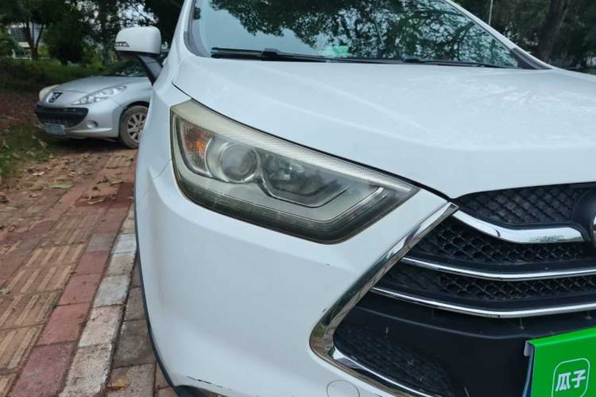 Used JAC Group Refine S3 2014 1.5L Manual Luxury Smart Model Right Front Headlight