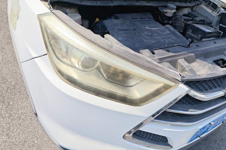 Used JAC Group Refine S3 2014 1.5L CVT Luxury Smart Model Right Front Headlight