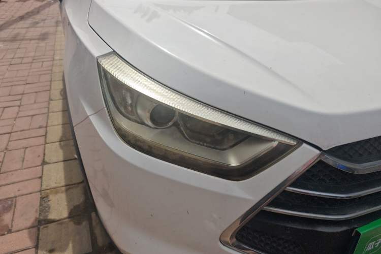 Used JAC Group Refine S3 2014 1.5L Manual Luxury Model Right Front Headlight