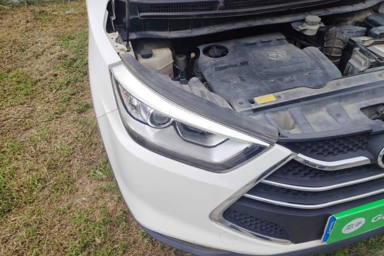 Used JAC Group Refine S3 2014 1.5L Manual Luxury Smart Model Right Front Headlight