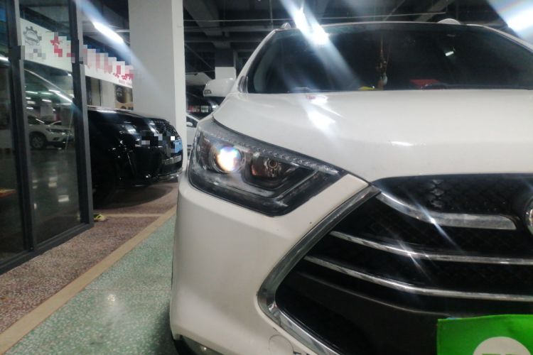 Used JAC Group Refine S3 2014 1.5L Manual Luxury Smart Model Right Front Headlight