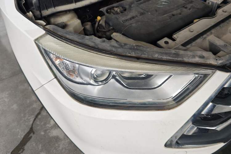 Used JAC Group Refine S3 2014 1.5L Manual Luxury Model Right Front Headlight